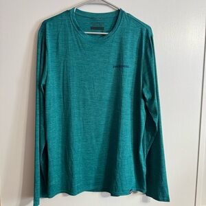 Patagonia Long Sleeve Shirt Size Medium